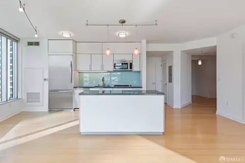 Kitchen - 301 Main St #10F, San Francisco, CA 94105 photo 2 of 2