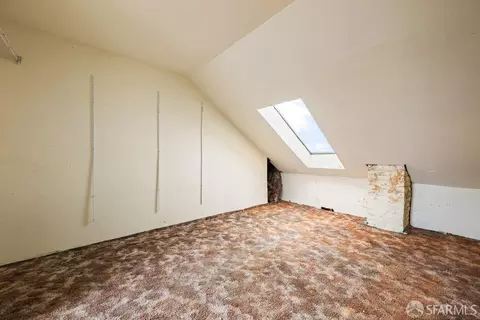Bedroom - 300 Burrows St, San Francisco, CA 94134 photo 5 of 9