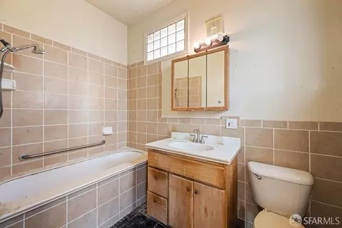 Bath - 300 Burrows St, San Francisco, CA 94134 photo 1 of 1