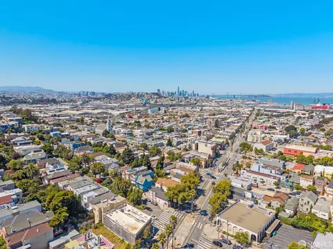 View/Area - 1712 Quesada Ave, San Francisco, CA 94124 photo 5 of 5