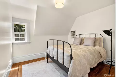 Bedroom - 1712 Quesada Ave, San Francisco, CA 94124 photo 3 of 3