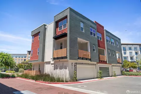105 Starfish Ln, Foster City, CA 94404