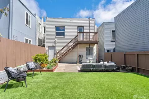 Exterior - 842 Edinburgh St, San Francisco, CA 94112 photo 5 of 6