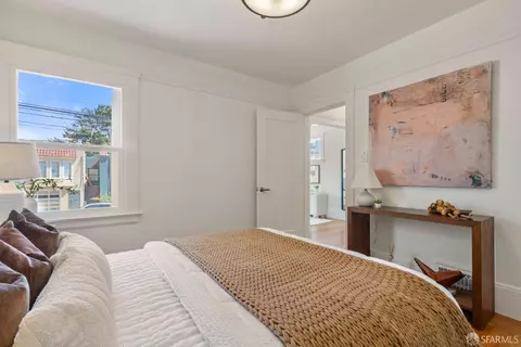 Bedroom - 842 Edinburgh St, San Francisco, CA 94112 photo 4 of 7