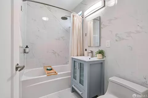 Bath - 842 Edinburgh St, San Francisco, CA 94112 photo 1 of 2