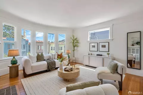 Living - 842 Edinburgh St, San Francisco, CA 94112 photo 1 of 5
