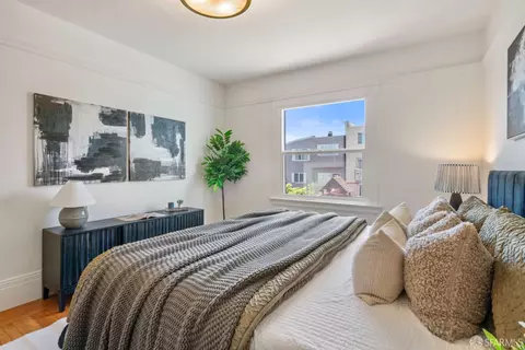 Bedroom - 842 Edinburgh St, San Francisco, CA 94112 photo 2 of 7