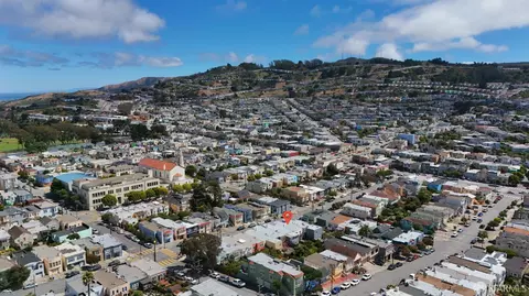 View/Area - 842 Edinburgh St, San Francisco, CA 94112 photo 2 of 5