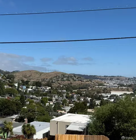 788 Humboldt Rd, Brisbane, CA 94005