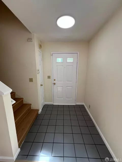 Entry Way - 911 3rd St, Rodeo, CA 94572 photo 2 of 4