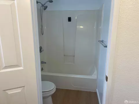 Bath - 911 3rd St, Rodeo, CA 94572 photo 2 of 5