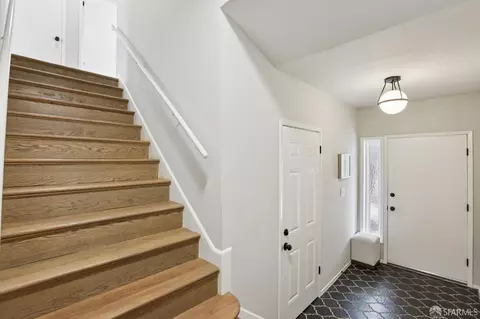 Entry Way - 119 Trumbull St, San Francisco, CA 94112 photo 1 of 1