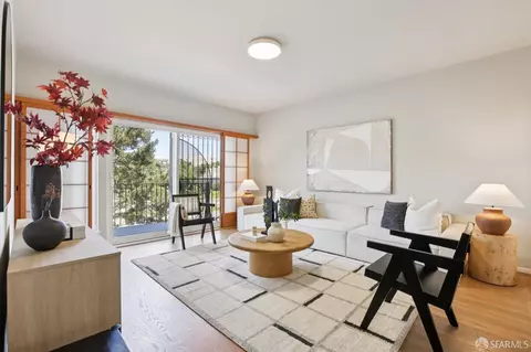 Living - 119 Trumbull St, San Francisco, CA 94112 photo 4 of 6