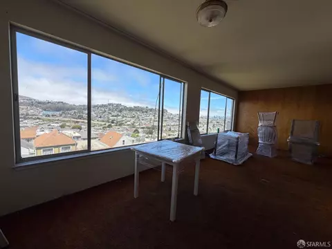 64 Vienna St, San Francisco, CA 94112 photo 2