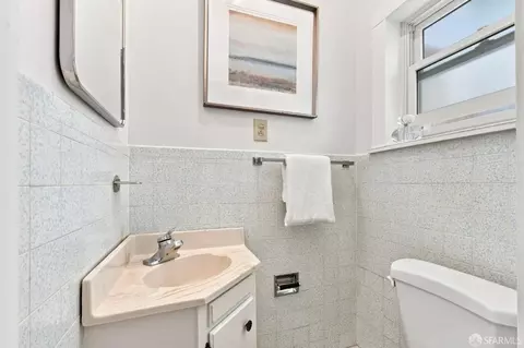 Bath - 427 23rd Ave, San Francisco, CA 94121 photo 2 of 2