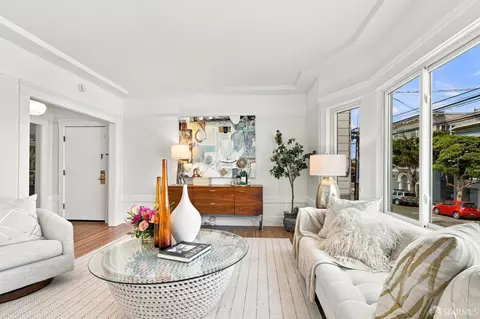 Living - 427 23rd Ave, San Francisco, CA 94121 photo 4 of 8