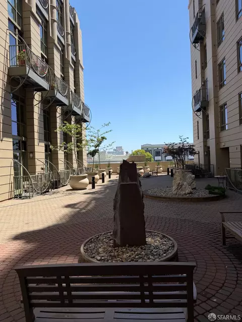Exterior - 423 7th St #113, Oakland, CA 94607 photo 5 of 5