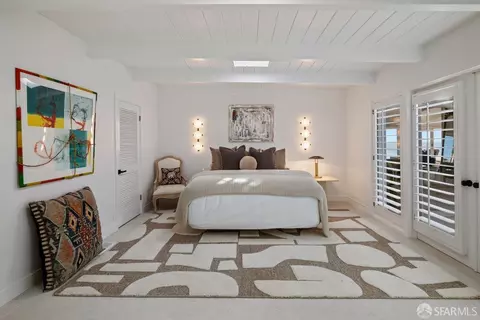 Bedroom - 543 Beach Dr, Aptos, CA 95003 photo 1 of 8