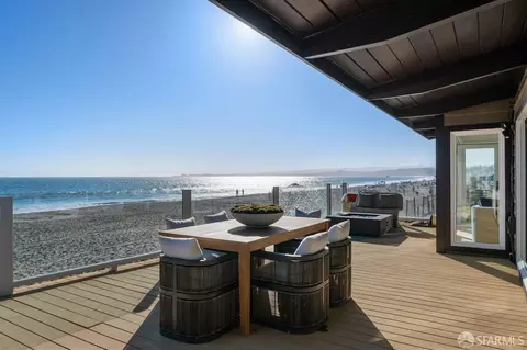 Exterior - 543 Beach Dr, Aptos, CA 95003 photo 2 of 5