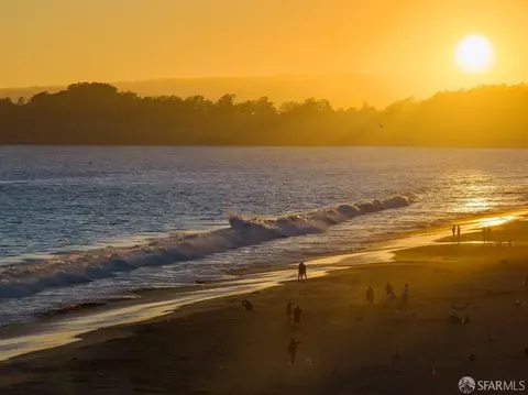 View/Area - 543 Beach Dr, Aptos, CA 95003 photo 6 of 10