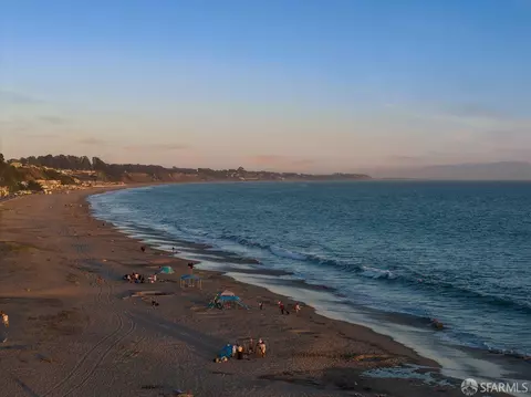 View/Area - 543 Beach Dr, Aptos, CA 95003 photo 4 of 10
