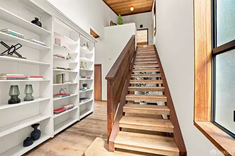 Entry Way - 140 Panoramic Way, Berkeley, CA 94704 photo 4 of 5