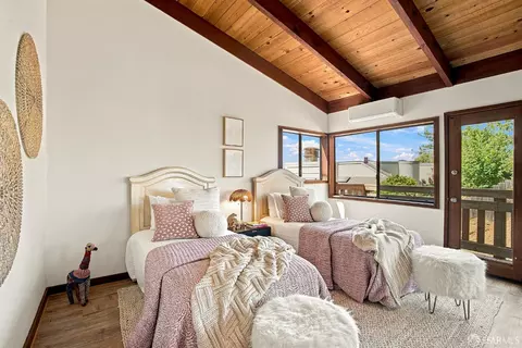 Bedroom - 140 Panoramic Way, Berkeley, CA 94704 photo 4 of 5