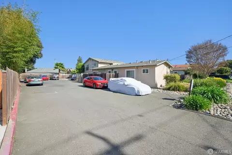Exterior - 391 Bartlett Ave, Hayward, CA 94541 photo 6 of 12