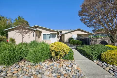 Exterior - 391 Bartlett Ave, Hayward, CA 94541 photo 3 of 12
