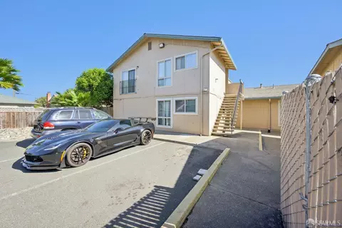 Exterior - 391 Bartlett Ave, Hayward, CA 94541 photo 11 of 12