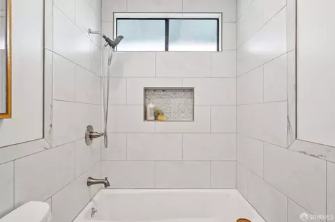 Bath - 115 Bay View Rd, Pacifica, CA 94044 photo 6 of 7