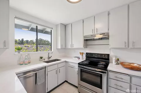 Kitchen - 115 Bay View Rd, Pacifica, CA 94044 photo 1 of 5