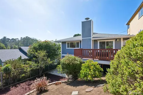 Exterior - 115 Bay View Rd, Pacifica, CA 94044 photo 10 of 12