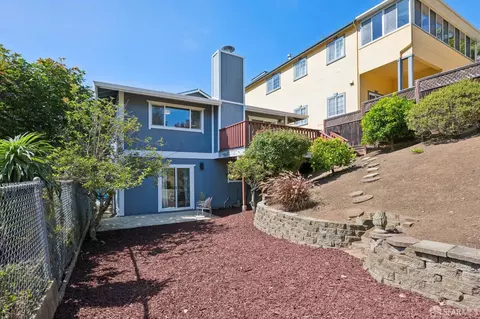 Exterior - 115 Bay View Rd, Pacifica, CA 94044 photo 8 of 12