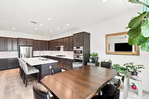 Kitchen - 728 Temescal St, Oakley, CA 94561 photo 5 of 6