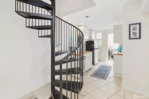 Entry Way - 1701 22nd Ave, San Francisco, CA 94122 photo 4 of 4