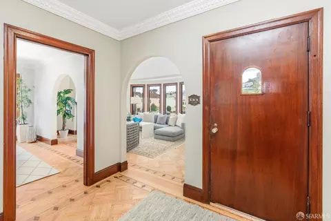 Entry Way - 1701 22nd Ave, San Francisco, CA 94122 photo 2 of 4