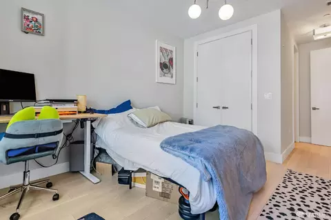 Bedroom - 989 Sutter St #2, San Francisco, CA 94109 photo 6 of 13