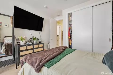 Bedroom - 989 Sutter St #2, San Francisco, CA 94109 photo 4 of 13