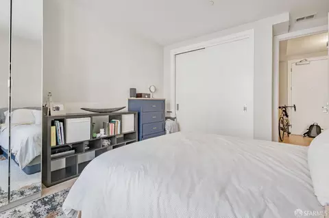 Bedroom - 989 Sutter St #2, San Francisco, CA 94109 photo 12 of 13