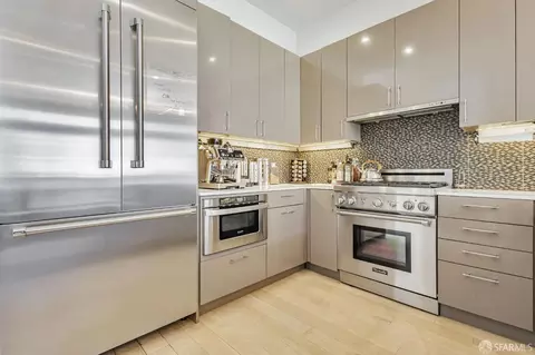 Kitchen - 989 Sutter St #2, San Francisco, CA 94109 photo 2 of 4