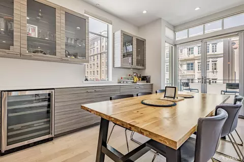 Dining - 989 Sutter St #2, San Francisco, CA 94109 photo 3 of 4