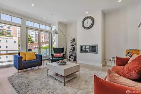 Living - 989 Sutter St #2, San Francisco, CA 94109 photo 2 of 7