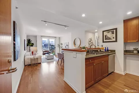 1701 Jackson St, San Francisco, CA 94109