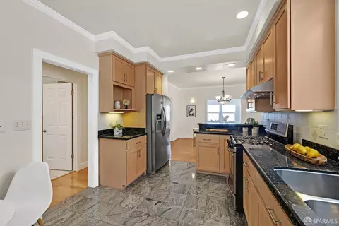Kitchen - 836 33rd Ave, San Francisco, CA 94121 photo 2 of 3