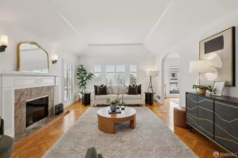 Living - 950 Eucalyptus Dr, San Francisco, CA 94132 photo 4 of 5