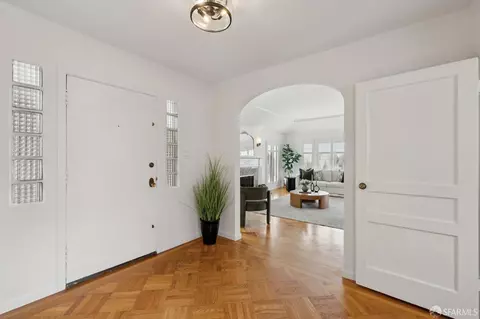 Entry Way - 950 Eucalyptus Dr, San Francisco, CA 94132 photo 2 of 6