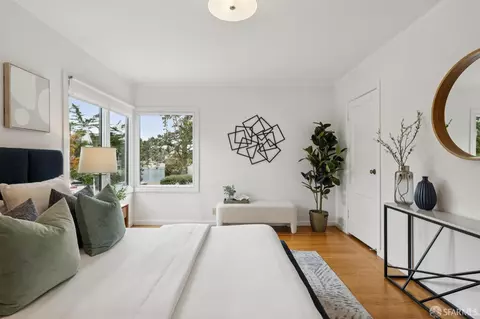Bedroom - 950 Eucalyptus Dr, San Francisco, CA 94132 photo 4 of 7