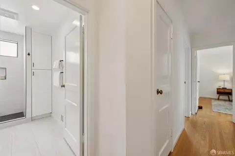 Entry Way - 950 Eucalyptus Dr, San Francisco, CA 94132 photo 4 of 6