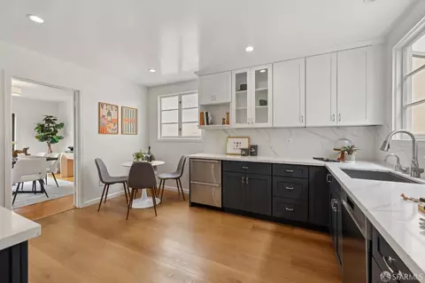 Kitchen - 950 Eucalyptus Dr, San Francisco, CA 94132 photo 2 of 4